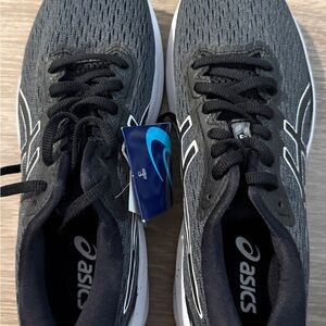 ASICS women’s  Black and White Athletic Shoes